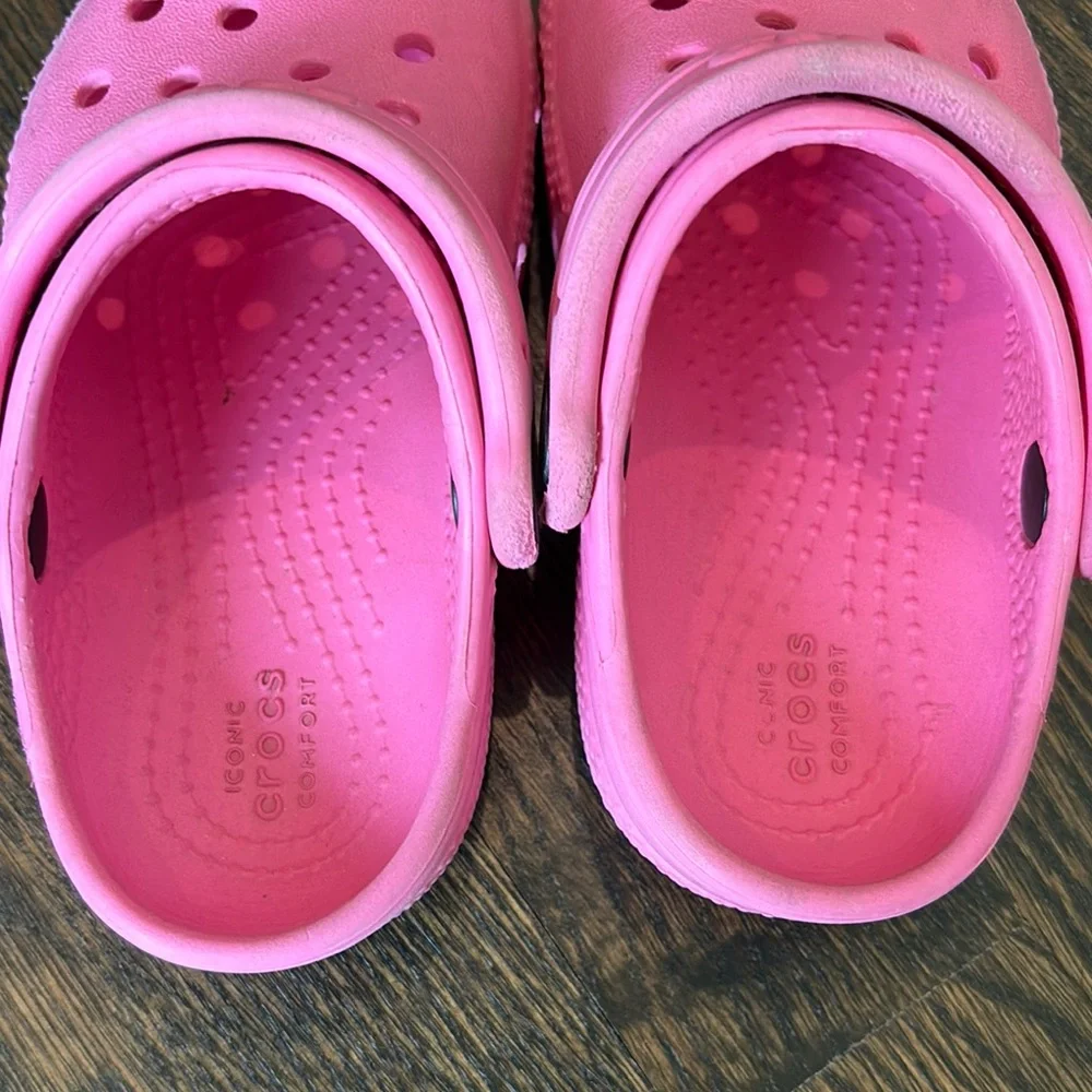 CROCS Kids Vibrant Pink Water Shoes 7c